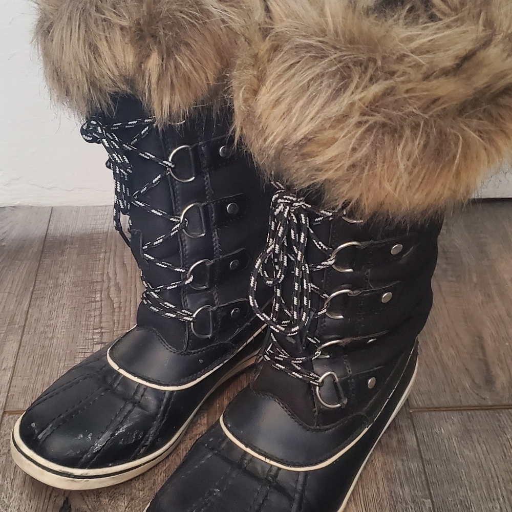 Snow Boots